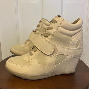 Vegan Leather & Canvas Wedge Sneakers (TOP Moda)